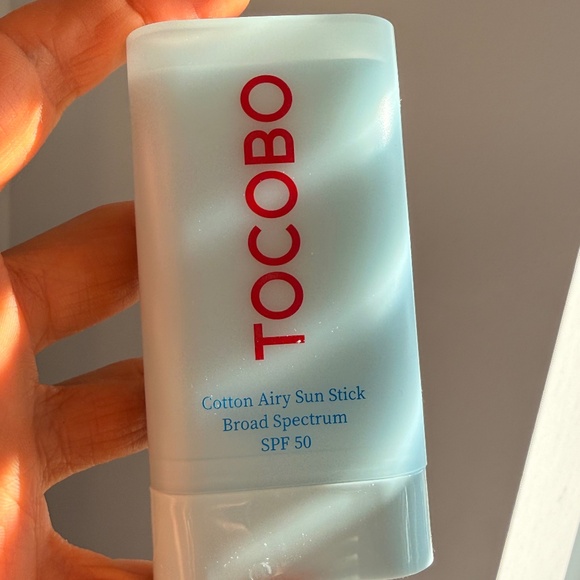 TOCOBO Cotton Airy Sun Stick SPF 50 | Lightweight Korean Sunscreen - Picture 1 of 3